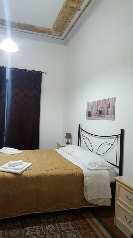 Rest And Go Bed & Breakfast Palermo Eksteriør bilde