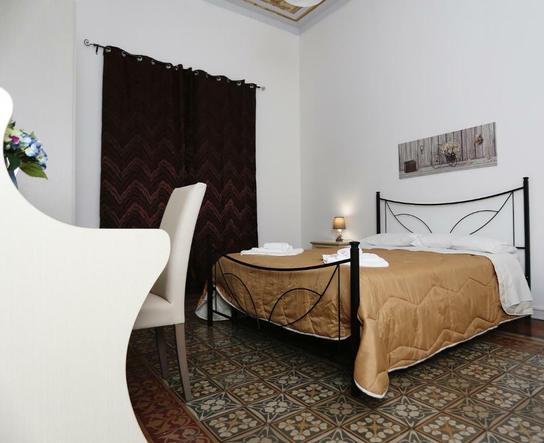Rest And Go Bed & Breakfast Palermo Eksteriør bilde