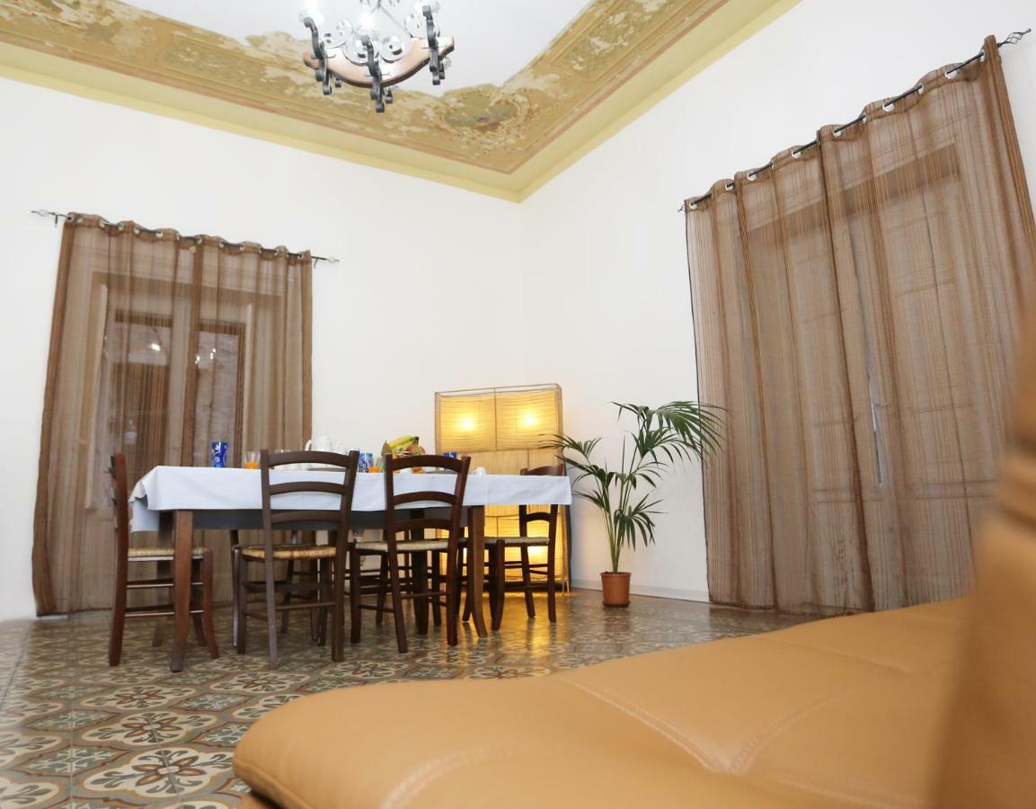 Rest And Go Bed & Breakfast Palermo Eksteriør bilde